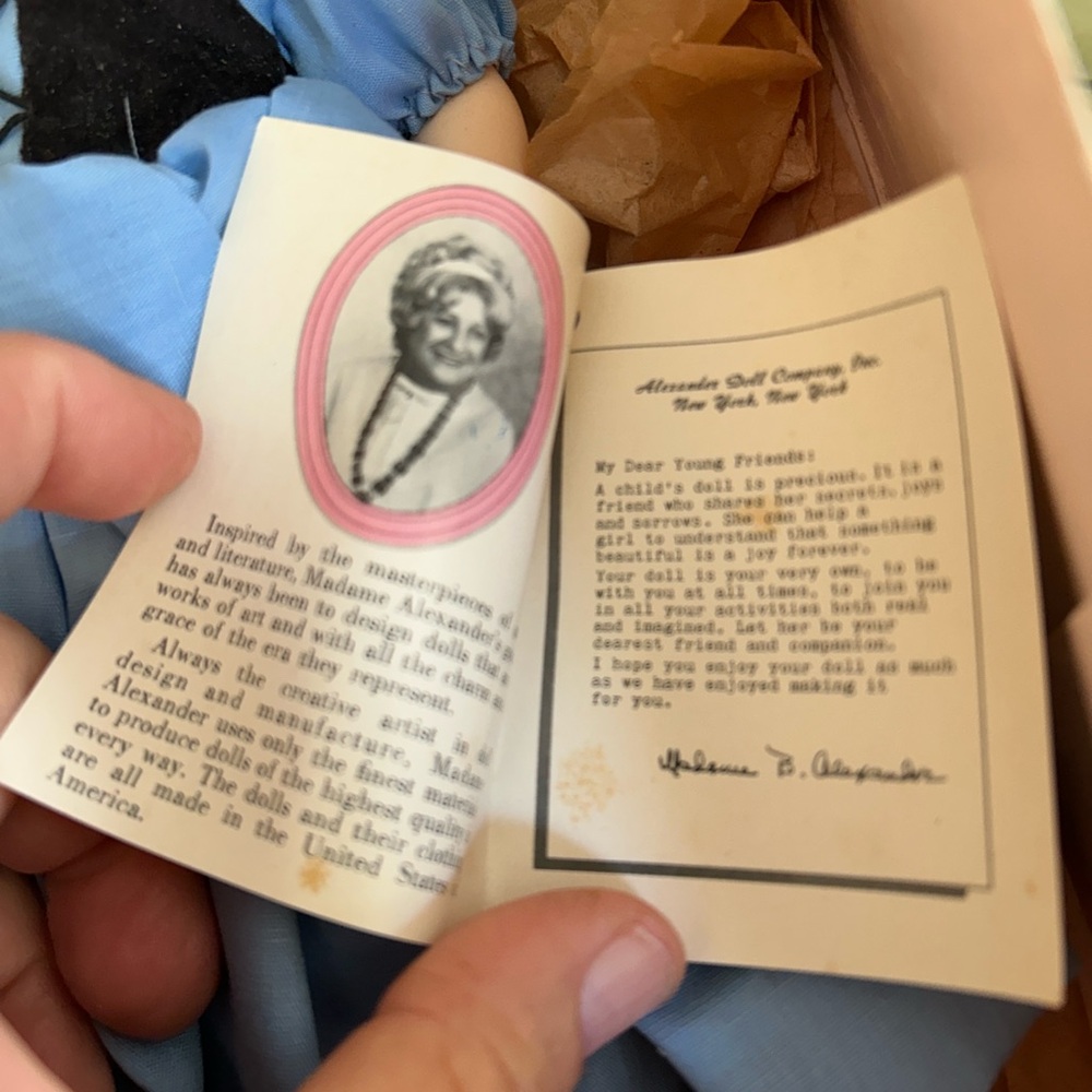 Madame Alexander Goldilocks Doll in Blue in the original box w/paperwork 14” - Picture 6 of 9